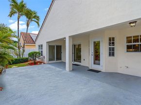 332 Bridgeton Rd, Weston FL 33326