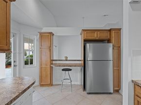 332 Bridgeton Rd, Weston FL 33326