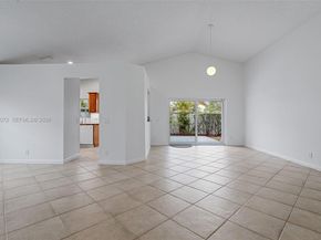 332 Bridgeton Rd, Weston FL 33326