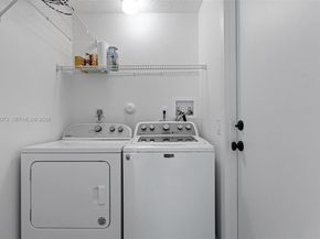 332 Bridgeton Rd, Weston FL 33326