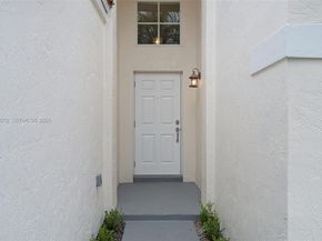 332 Bridgeton Rd, Weston FL 33326