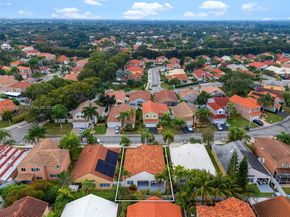 332 Bridgeton Rd, Weston FL 33326