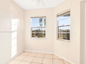 650 SW 124th Ter 214P, Pembroke Pines FL 33027
