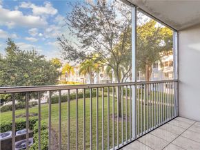 650 SW 124th Ter 214P, Pembroke Pines FL 33027