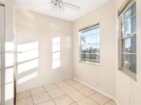 650 SW 124th Ter 214P, Pembroke Pines FL 33027