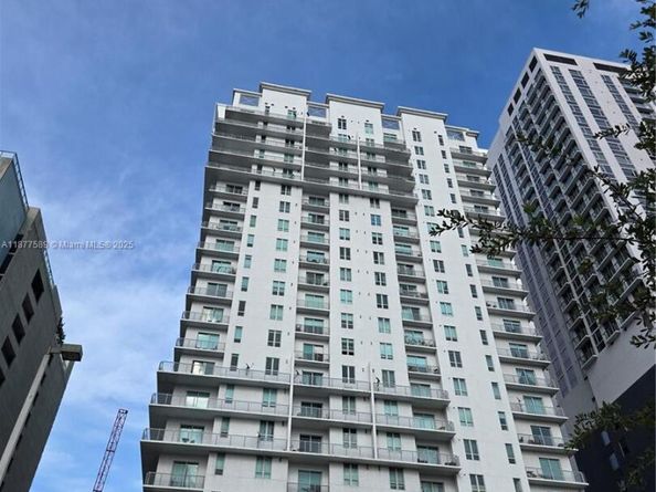 234 NE 3rd St 1104, Miami FL 33132