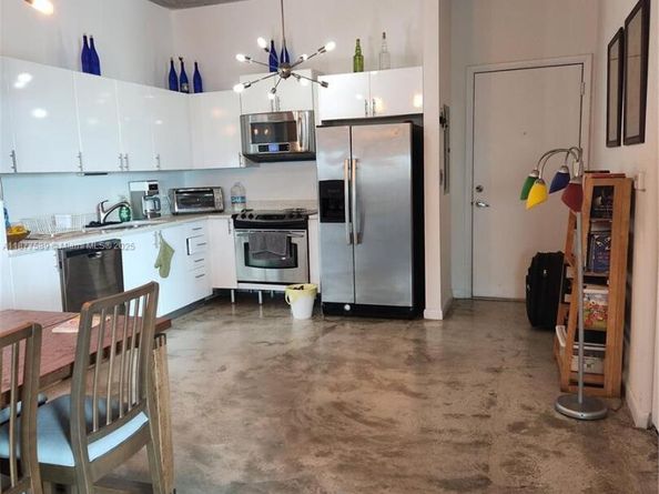 234 NE 3rd St 1104, Miami FL 33132