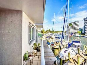 2415 NW 16th St Rd 214, Miami FL 33125