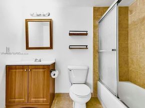 2415 NW 16th St Rd 214, Miami FL 33125