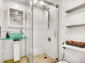 2415 NW 16th St Rd 214, Miami FL 33125