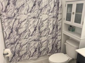 4039 NW 11th St, Lauderhill FL 33313