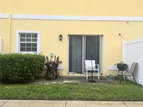 4039 NW 11th St, Lauderhill FL 33313
