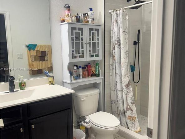 4039 NW 11th St, Lauderhill FL 33313