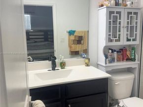 4039 NW 11th St, Lauderhill FL 33313