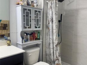 4039 NW 11th St, Lauderhill FL 33313
