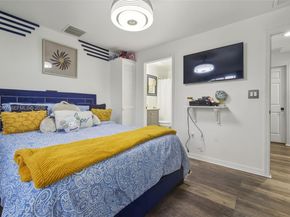 6038 SW 19th Pl, North Lauderdale FL 33068