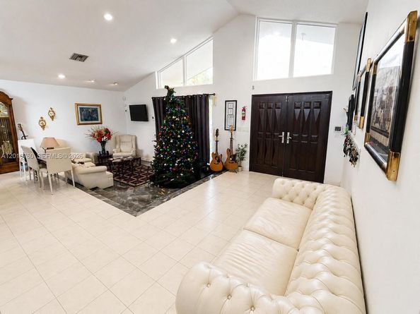 10500 SW 126th St, Miami FL 33176