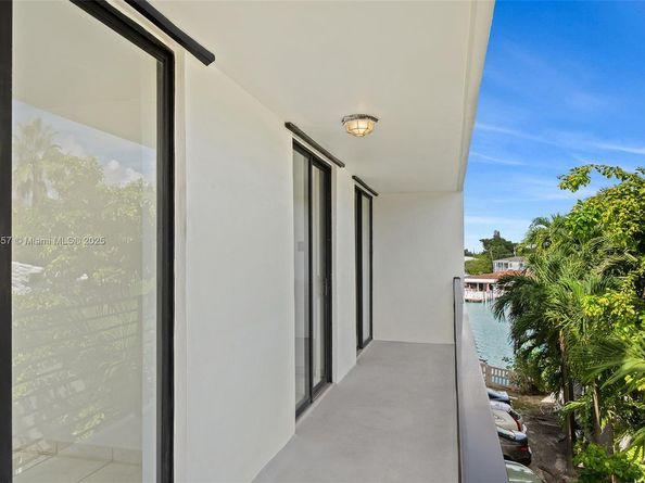 8100 Byron Ave 308, Miami Beach FL 33141