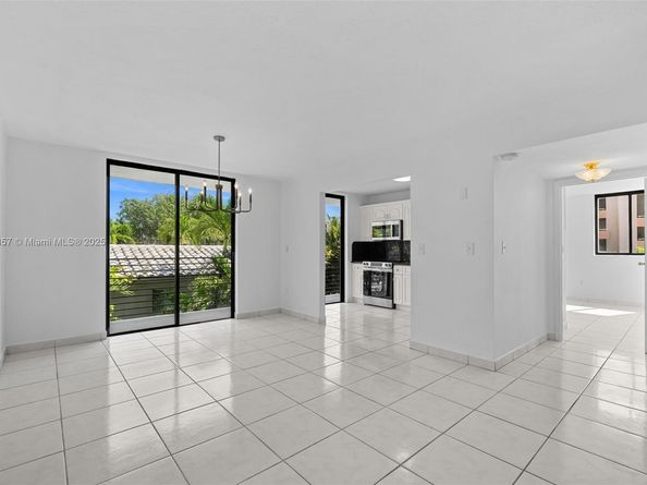 8100 Byron Ave 308, Miami Beach FL 33141