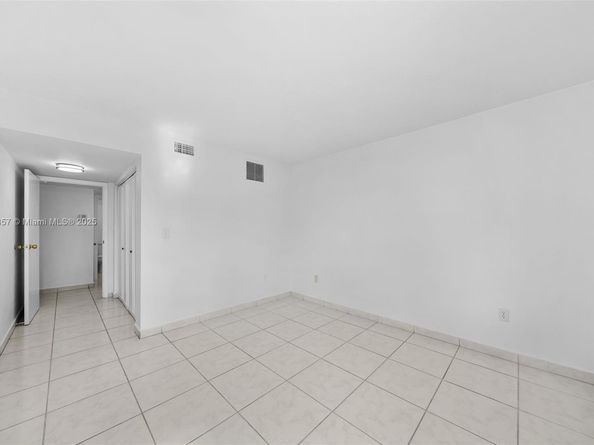 8100 Byron Ave 308, Miami Beach FL 33141