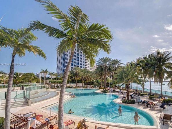 1500 Bay Rd 544S, Miami Beach FL 33139