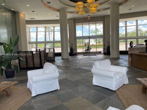 2681 N Flamingo Rd 1501S, Sunrise FL 33323