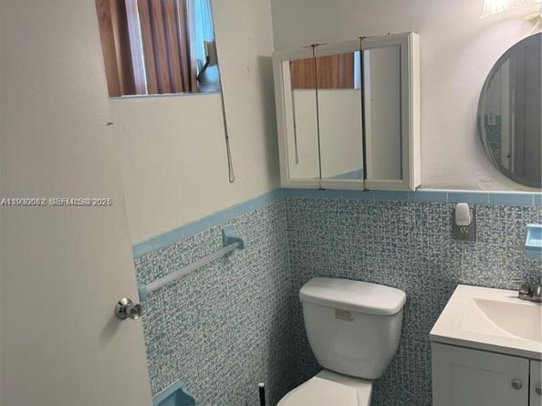 5147 NW 1st St, Miami FL 33126