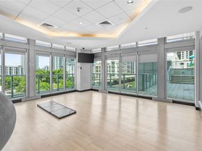 1111 SW 1st Ave 2222N, Miami FL 33130