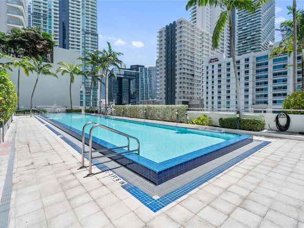 1111 SW 1st Ave 2222N, Miami FL 33130