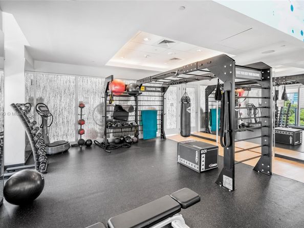 1111 SW 1st Ave 2222N, Miami FL 33130