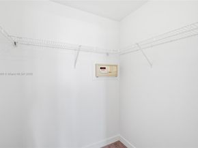 1111 SW 1st Ave 2222N, Miami FL 33130