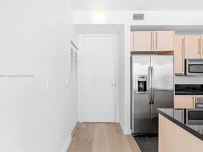 1111 SW 1st Ave 2222N, Miami FL 33130