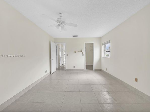 3319 Americo Dr, West Palm Beach FL 33417
