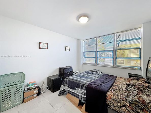2751 Taft St 304, Hollywood FL 33020