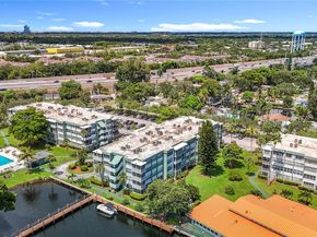 2751 Taft St 304, Hollywood FL 33020