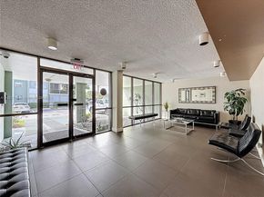 2751 Taft St 304, Hollywood FL 33020