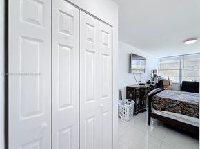 2751 Taft St 304, Hollywood FL 33020