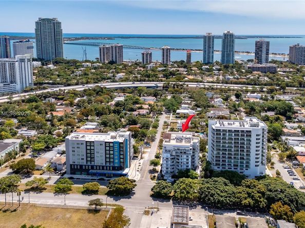 280 SW 20th Rd 902, Miami FL 33129
