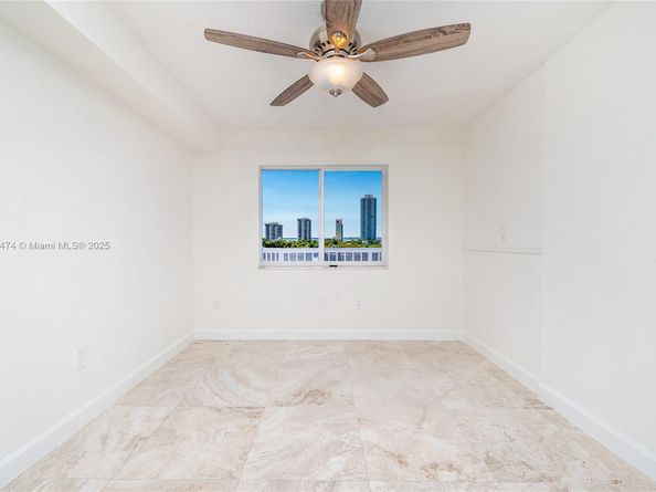 280 SW 20th Rd 902, Miami FL 33129
