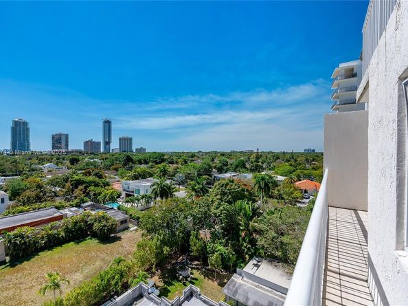 280 SW 20th Rd 902, Miami FL 33129