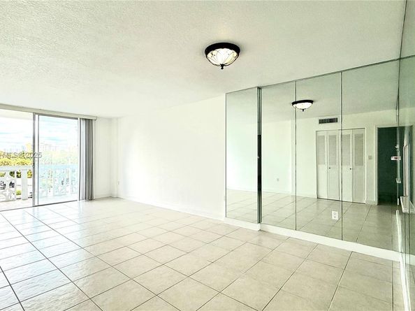 13155 Ixora Ct 310, North Miami FL 33181