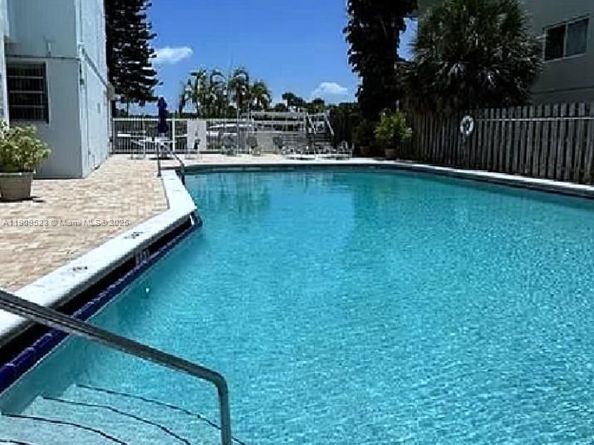 13155 Ixora Ct 310, North Miami FL 33181