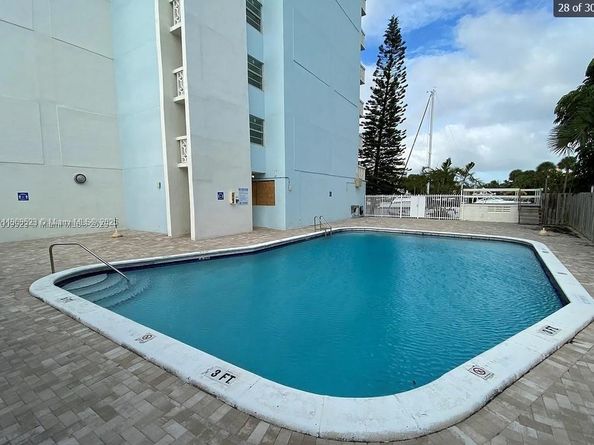 13155 Ixora Ct 310, North Miami FL 33181