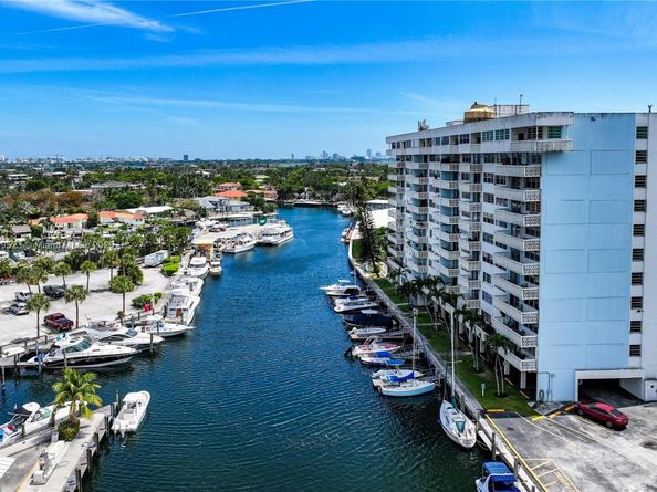 13155 Ixora Ct 310, North Miami FL 33181