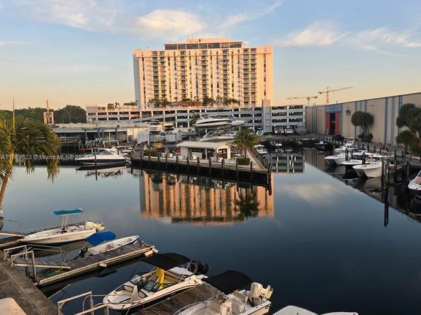 13155 Ixora Ct 310, North Miami FL 33181