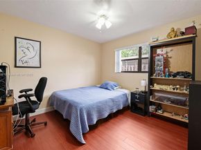 11911 NW 14th Ct, Pembroke Pines FL 33026