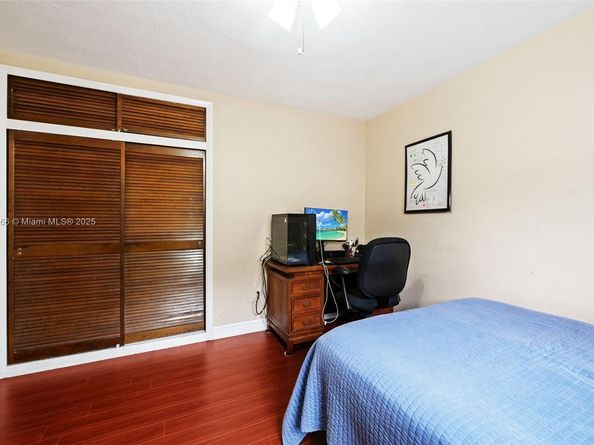 11911 NW 14th Ct, Pembroke Pines FL 33026