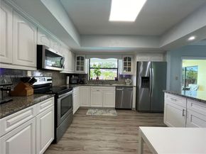 11911 NW 14th Ct, Pembroke Pines FL 33026