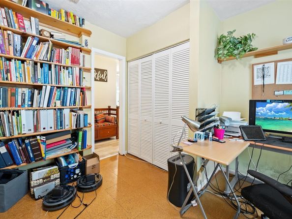 11911 NW 14th Ct, Pembroke Pines FL 33026