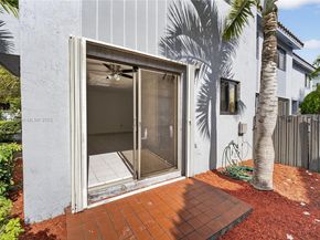 13675 SW 62nd St 1023, Miami FL 33183